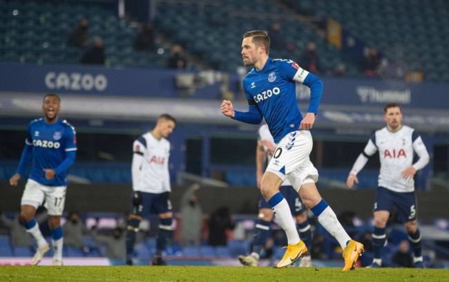 战术的比赛 战术的比赛