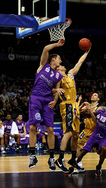 的锋线位置 的锋线位置