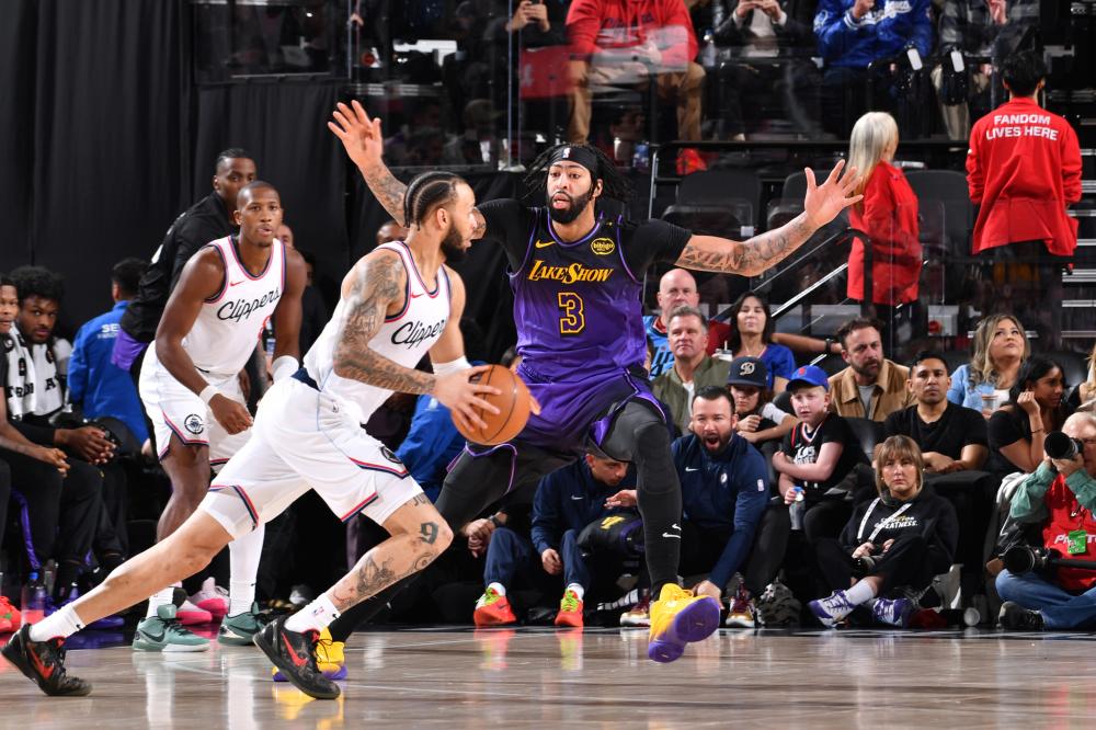 在赛季初突 在赛季初突